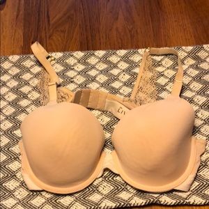 Lively T-Shirt bra